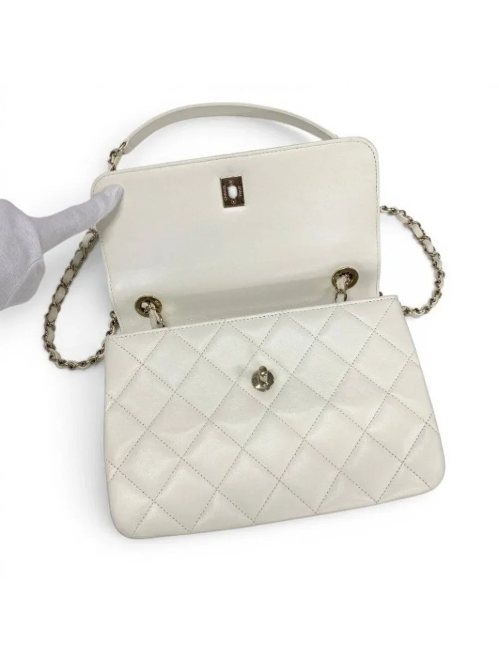 Chanel Trendy CC Shoulder Bag White Gold CC Logo Turnlock Rhinestone Chain 2-Way